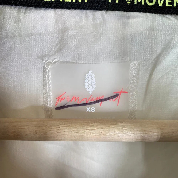 NWOT Free People FP Movement In A Bubble Patterned Puffer Vest Women's XS Active - Picture 10 of 16